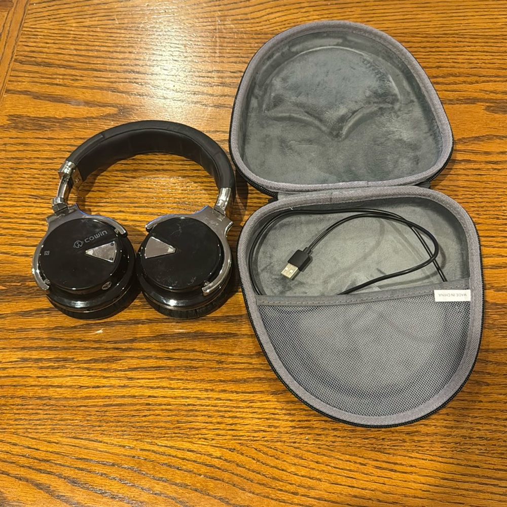 COWIN Bluetooth Headphones